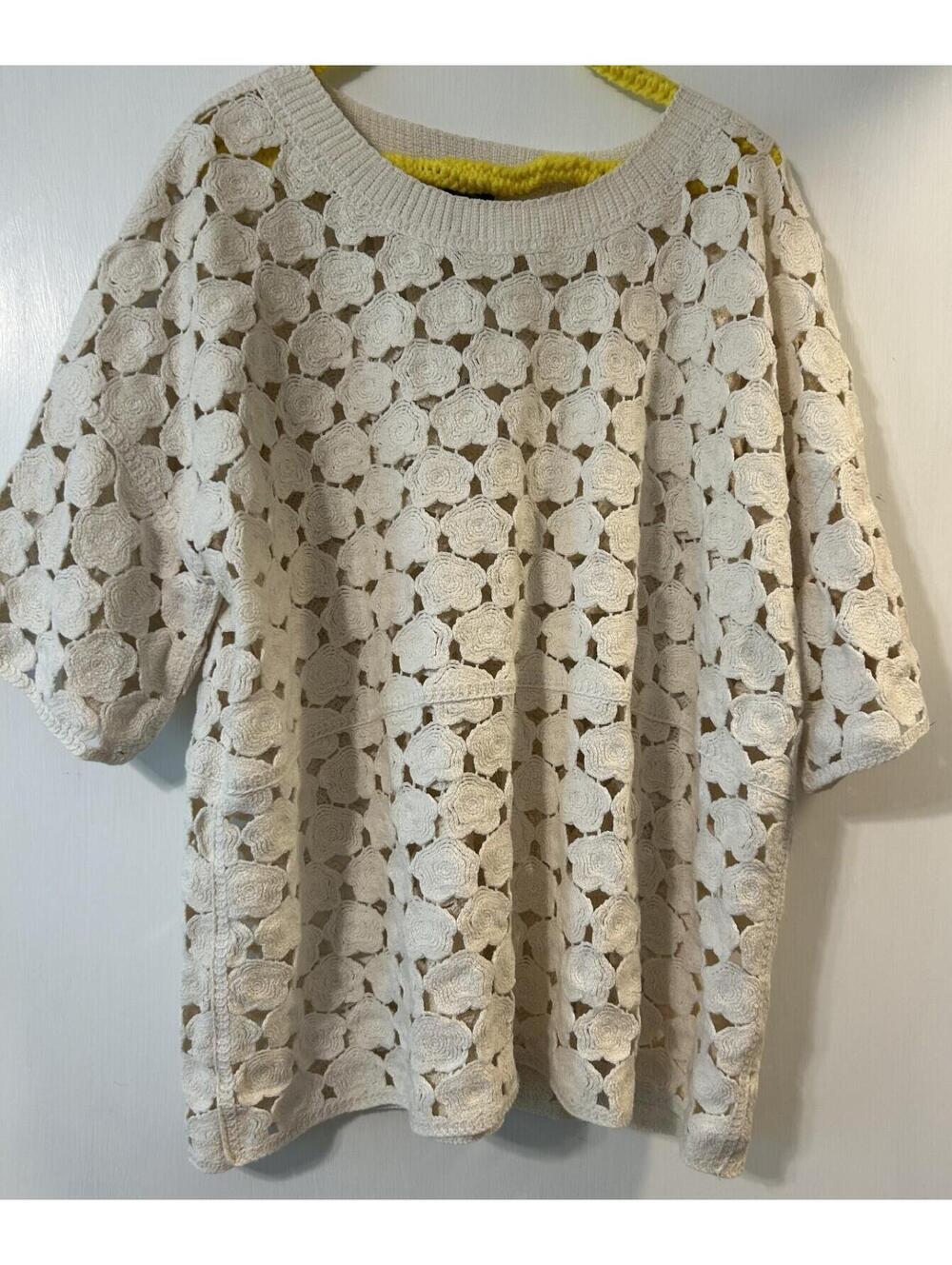NWT Bobeau crochet floral pattern, cream short sleeve top size XL boho